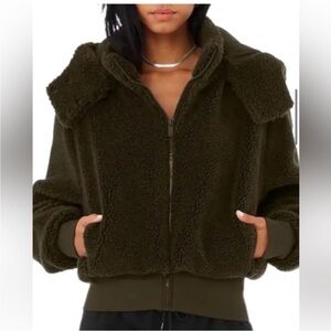 Alo Yoga Foxy Sherpa Hooded Fleece Jacket - Dark Olive Size Small